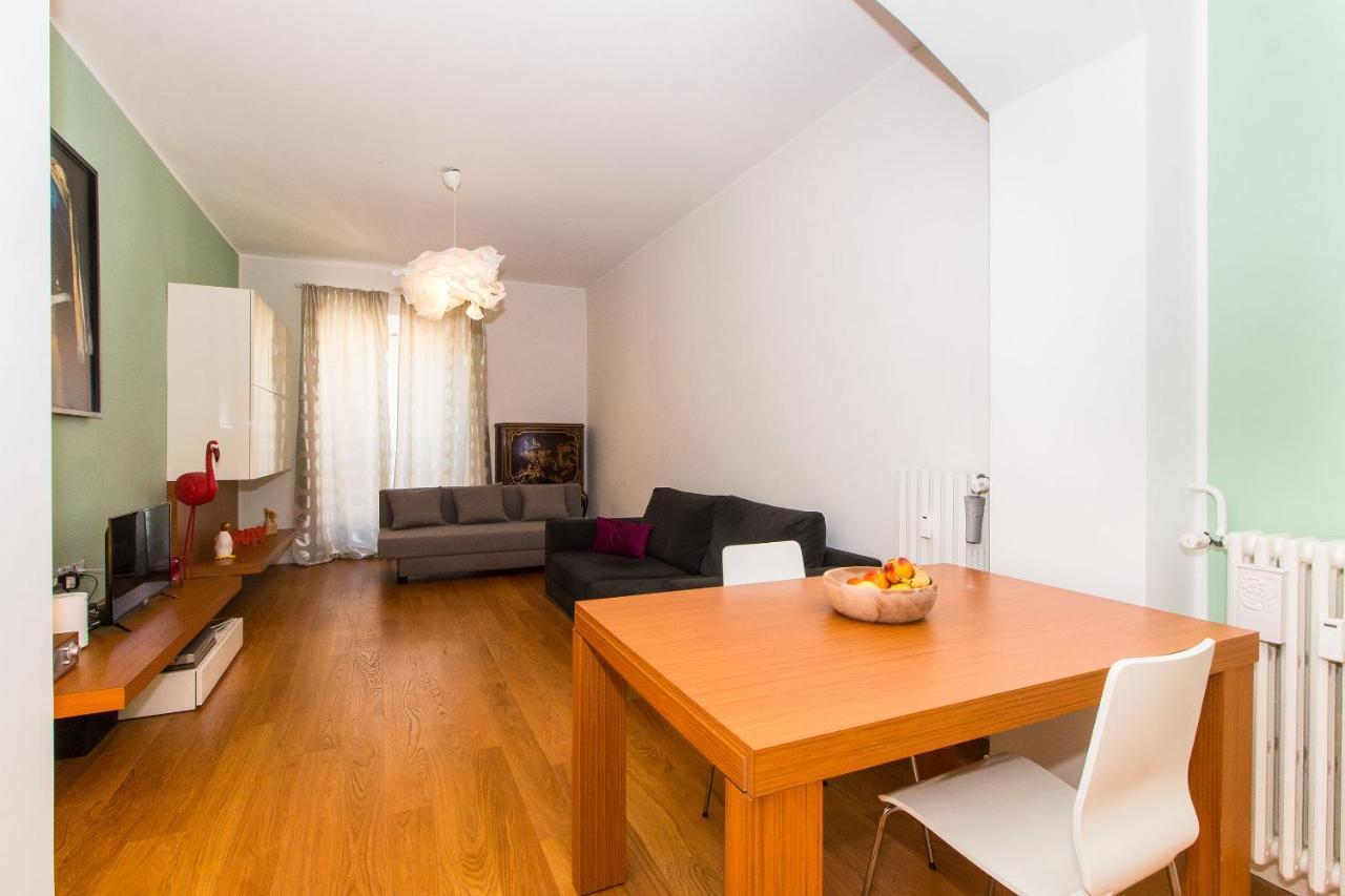 Porta Nuova & Parco Del Valentino Roomy Flat Turin Exterior photo